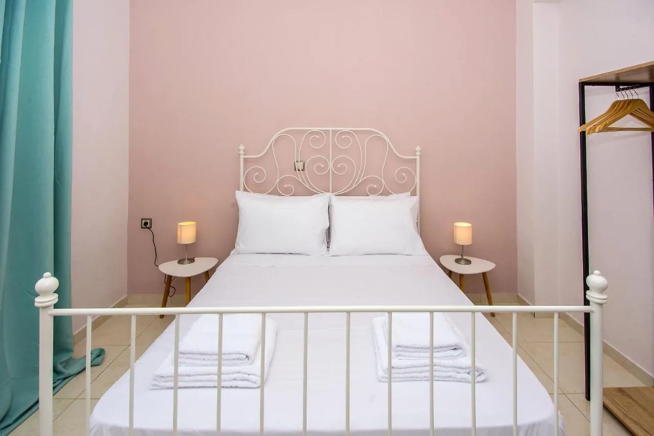 Aella Apartment Skala